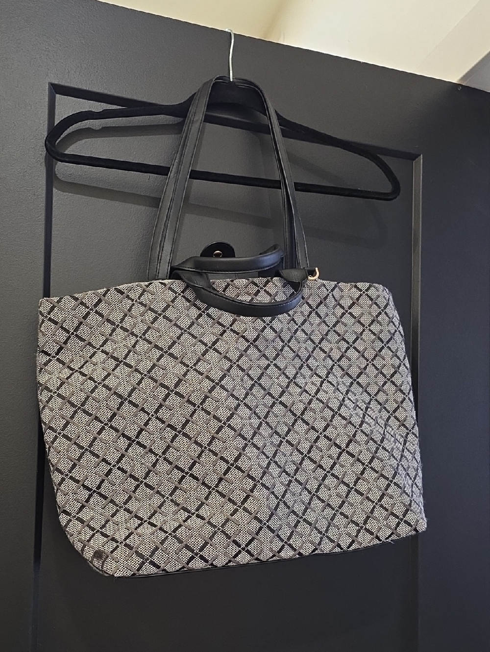 Black & Cream Woven Tote Bag